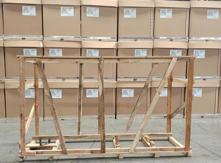 Wood Shipping Frame